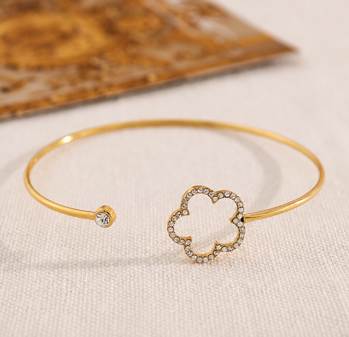 Brazalete con flor y circonitas - brazalete de joyería al por mayor