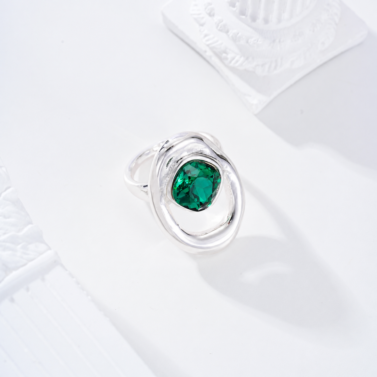 Anillo baño de plata con piedra verde - anillo de joyería al por mayor