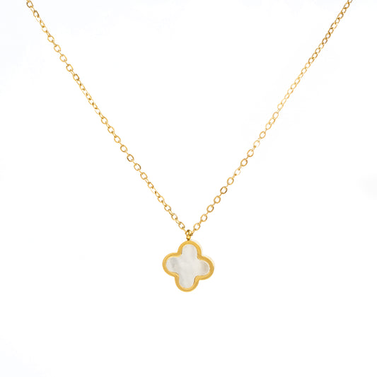 Collar de trebol Sutil.