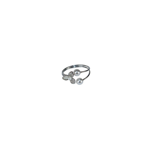 Anillo con perlas