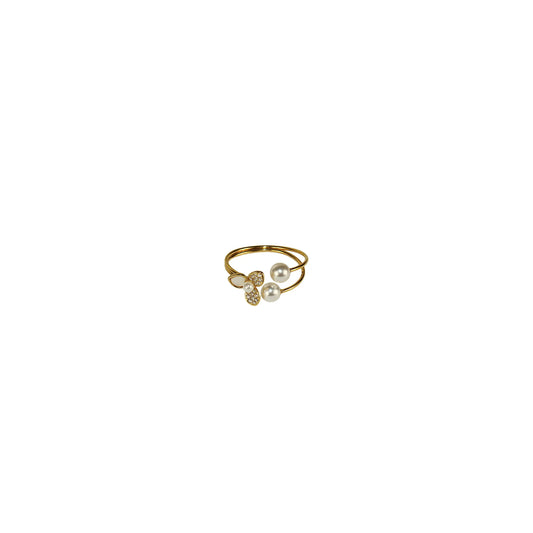 Anillo con perlas